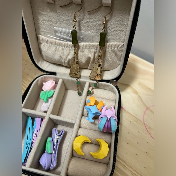 Small Jewellery Box - Picture 5 of 5